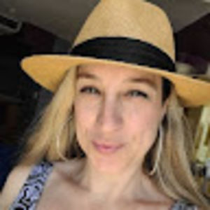 Meet your Posher, Monique